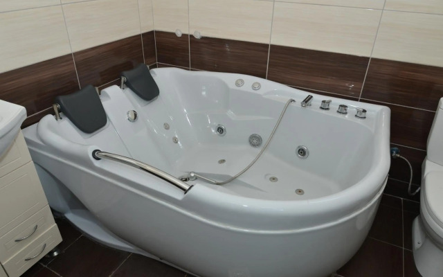 Konstantin Hotel