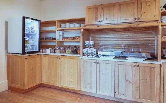 Hotel Skyler Syracuse Tapestry Collection by Hilton