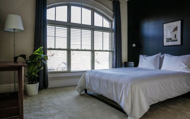 Furnished Apartments in Midtown