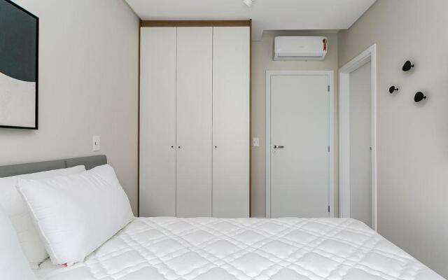 Apto confortável e completo em Floripa VIL305