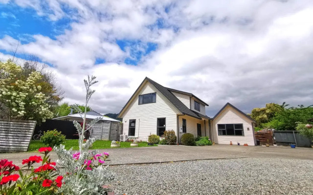 Atarau Grove Studio