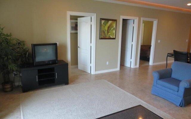 Sunset Harbor Resort