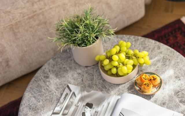 Villa Albi - Machne Yehuda Hotel