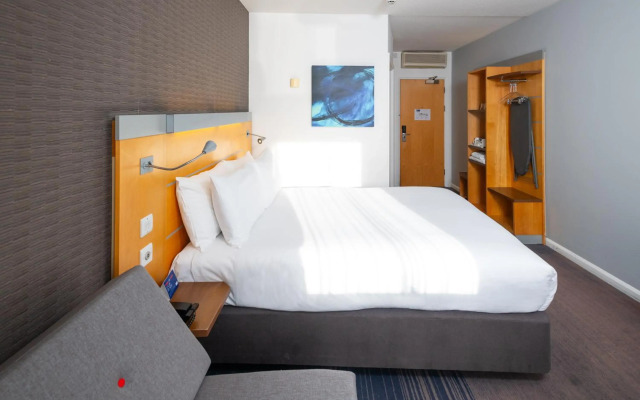 Holiday Inn Express Stevenage by IHG