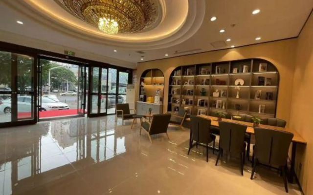 Chaoyang Business Hotel