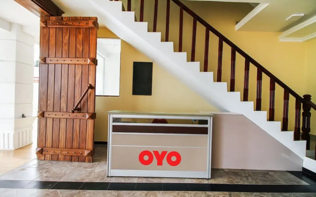 OYO 334 Royal Oshin