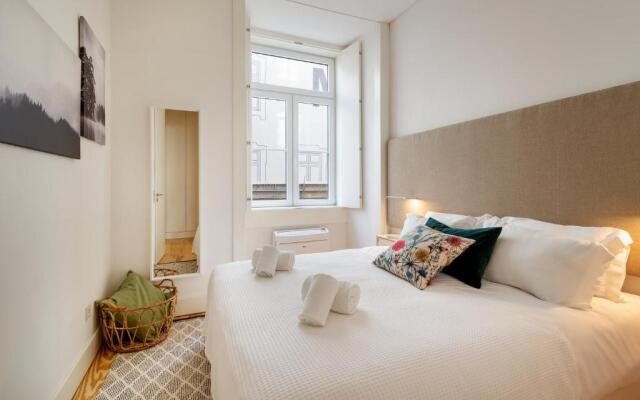 Modern 1BDR in Downtown Lisbon by LovelyStay