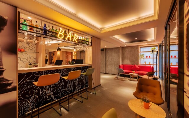 ibis Taipei Jianguo North Road Hotel