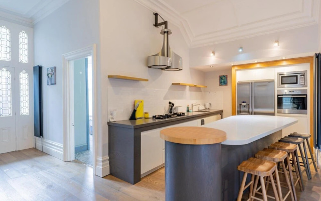Your Apartment Mortimer Road