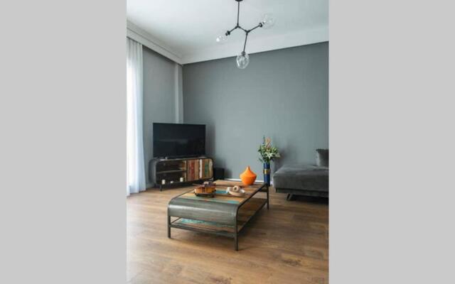 Fresh Downtown Modern 2 bdrm aptmt Thessaloniki