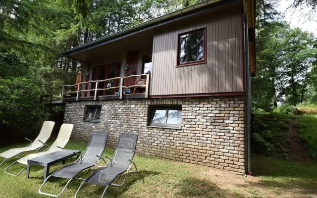 Lively Holiday Home With Garden, Barbecue, Garden Furniture