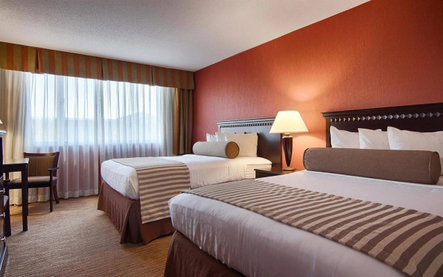 Ramada by Wyndham East Syracuse Carrier Circle