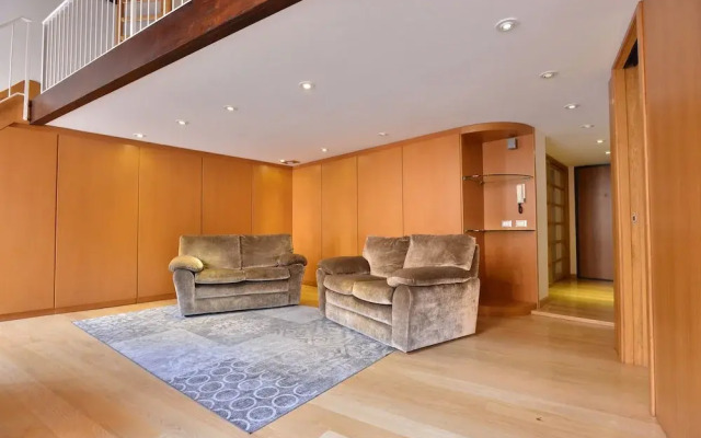 IzzHome Full Center Cozy