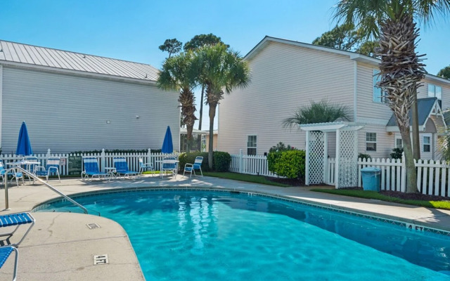 Summer Lake Townhomes 17