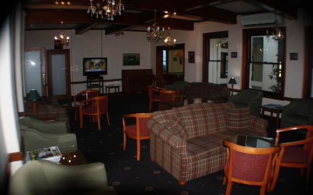 The Dormie House - On The Golf Course