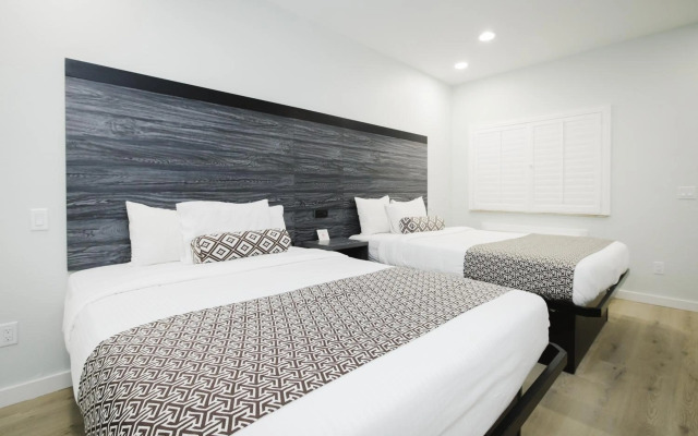 Sapphire Inn and Suites
