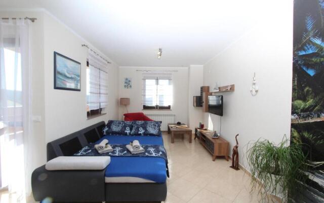 Apartment Dado