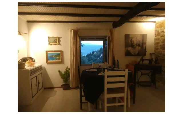 Aristidis Stone House