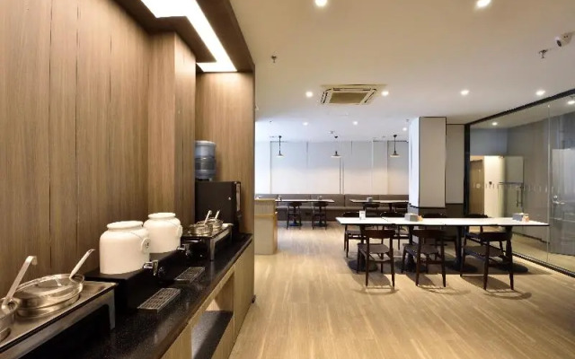 Hanting Hotel (Jiande Xin'anjiang Riverside)