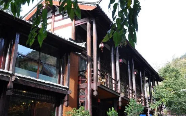 Youtang Cloud Station | CourtyardZen-style Inn (Lijiang Shuhe Ancient Town Branch)