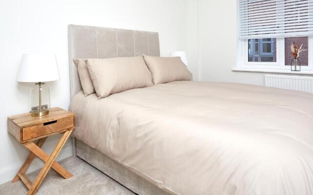 Luxury Duplex 2-Bed Apartment Fruit Market Marina