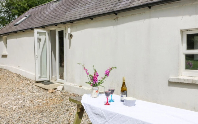 The Old White Cottage