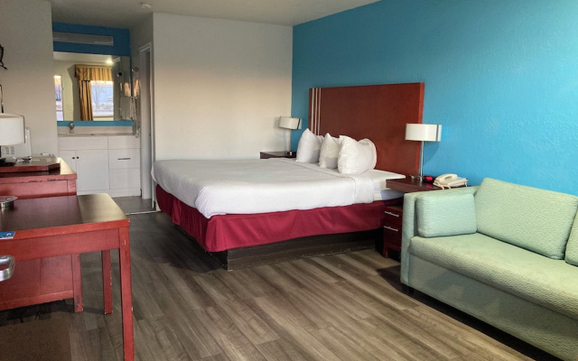 Woodward Inn&Suite