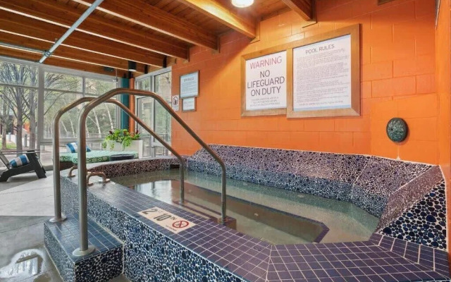 CozySuites at Mill District