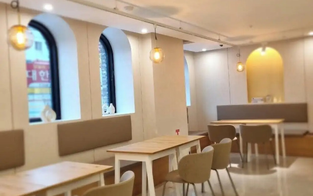 JungGam Hotel