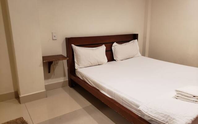 Hoa My Hotel by OYO Rooms