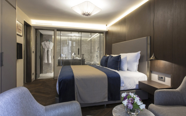 Noble22 Suites