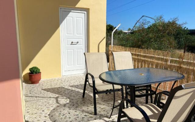 Athens Riviera: 2 bed / 3' walk from the beach