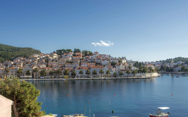 Delfin Hvar Hotel