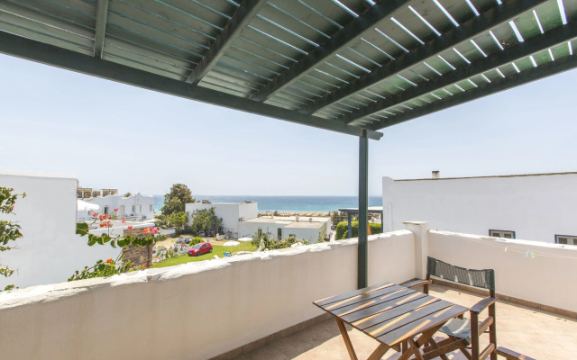 Pyrgos Beach Studios