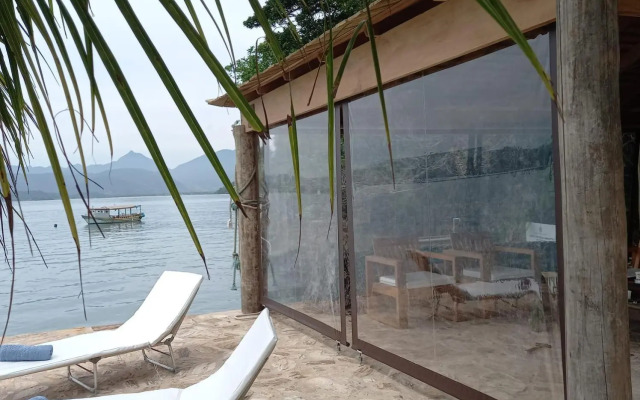 REFUGIO na frente do mar em Ilha de Araujo