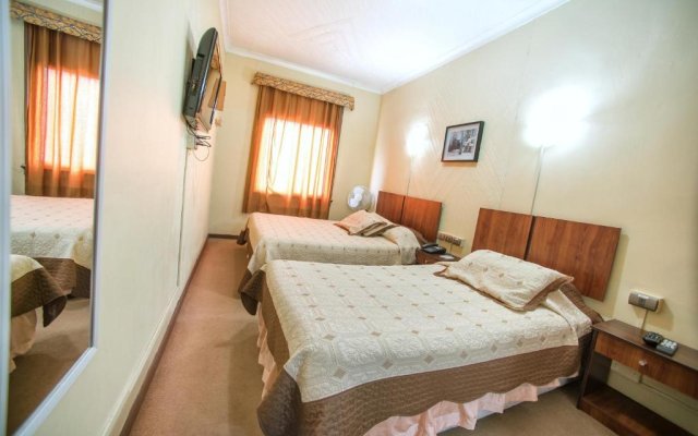 Hotel Sahara Inn