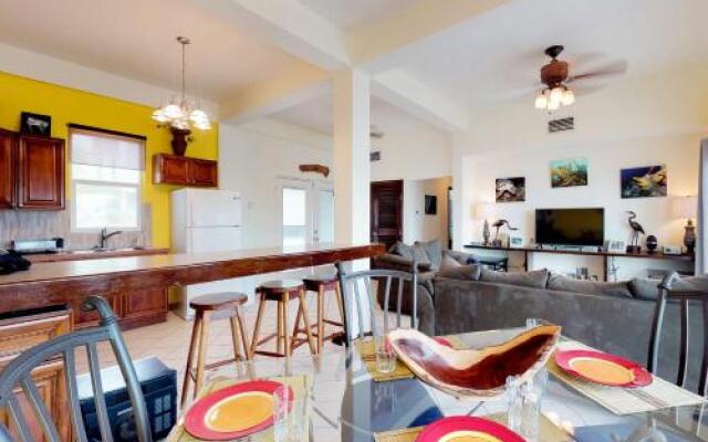 Suite F101 Mara Laguna