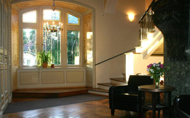 Therese-Malten-Villa