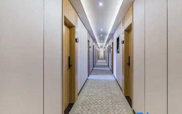Super 8 Hotel Beijing Guang Qu Men