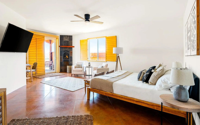 Yucca Viewpoint - Hot Tub - Best View