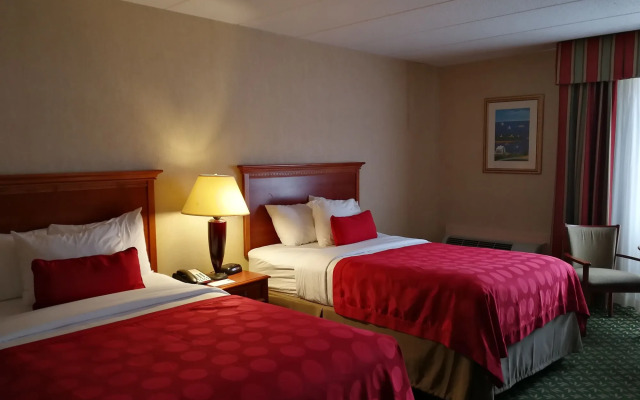Mystic River Hotel & Suites Near Casinos