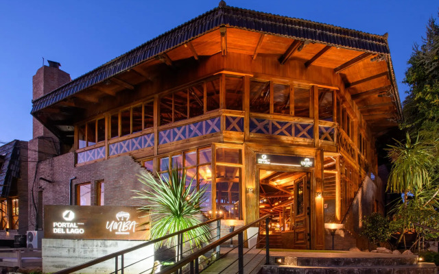 Portal del Lago Hotel