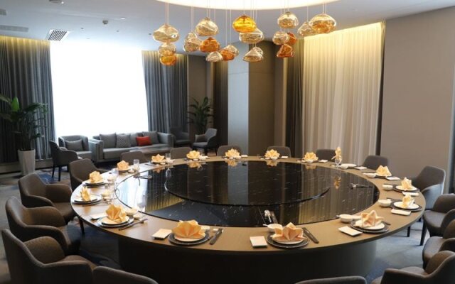 One City Rezen Hotel