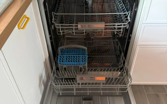 Slow life house (Слоу лайф хаус)