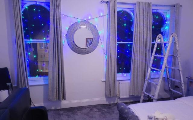 3-bed House in London Self-contained in Ladywell