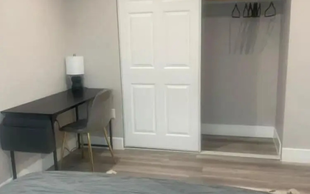 Modern LA Stay - Private Room & Bathroom