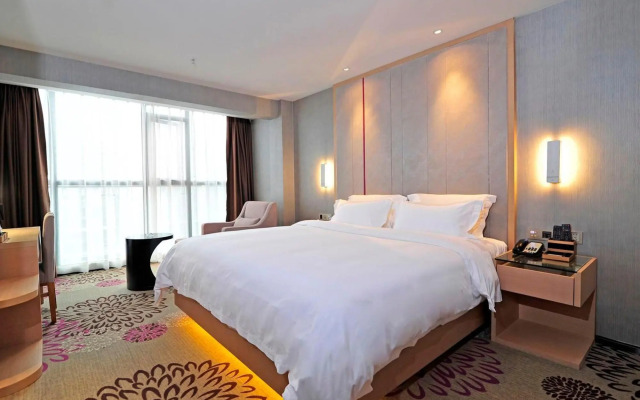 Atour Hotel Guiyang North Railway Station