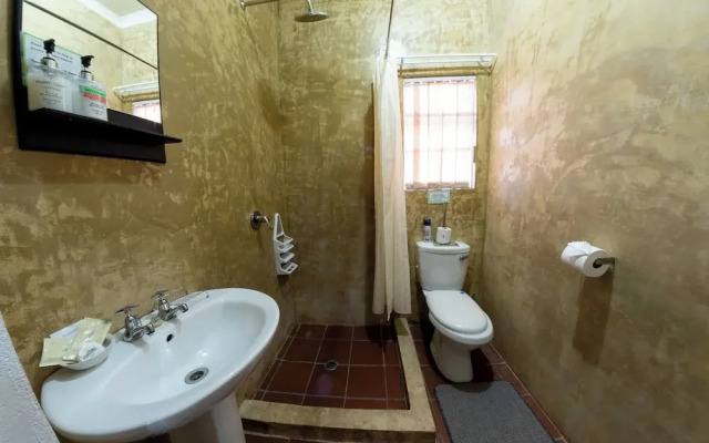 Maclear Manor Guesthouse