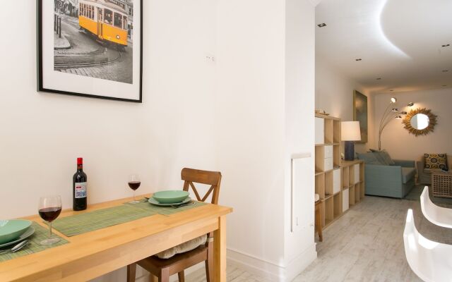 ALTIDO Charming Patio