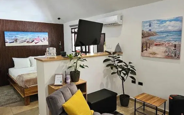 Zoa Villas - 2 minutes to the beach